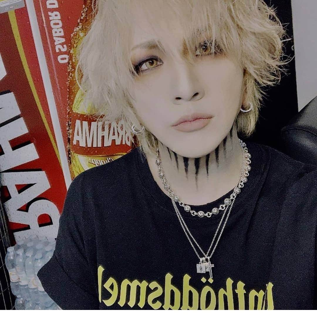 the GazettEのインスタグラム：「Ruki instagram~ #ruki #thegazette #gazetto #japan #tokio #new #newpic #newphoto #2019 #jrock #jmusic #instagood #pscompany #band #gazerockisnotdead #ninth #best」