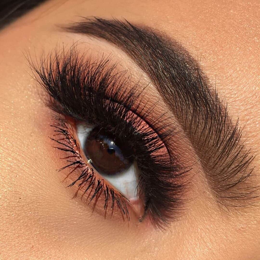 Benefit Cosmeticsさんのインスタグラム写真 - (Benefit CosmeticsInstagram)「@glowwithluna knows a thing or two about #benefitbrows 😘 She pairs our #browcontourpro in shade brown-black/deep with #24hrbrowsetter to get the look! #regram #friendswithbenefit」5月26日 5時15分 - benefitcosmetics