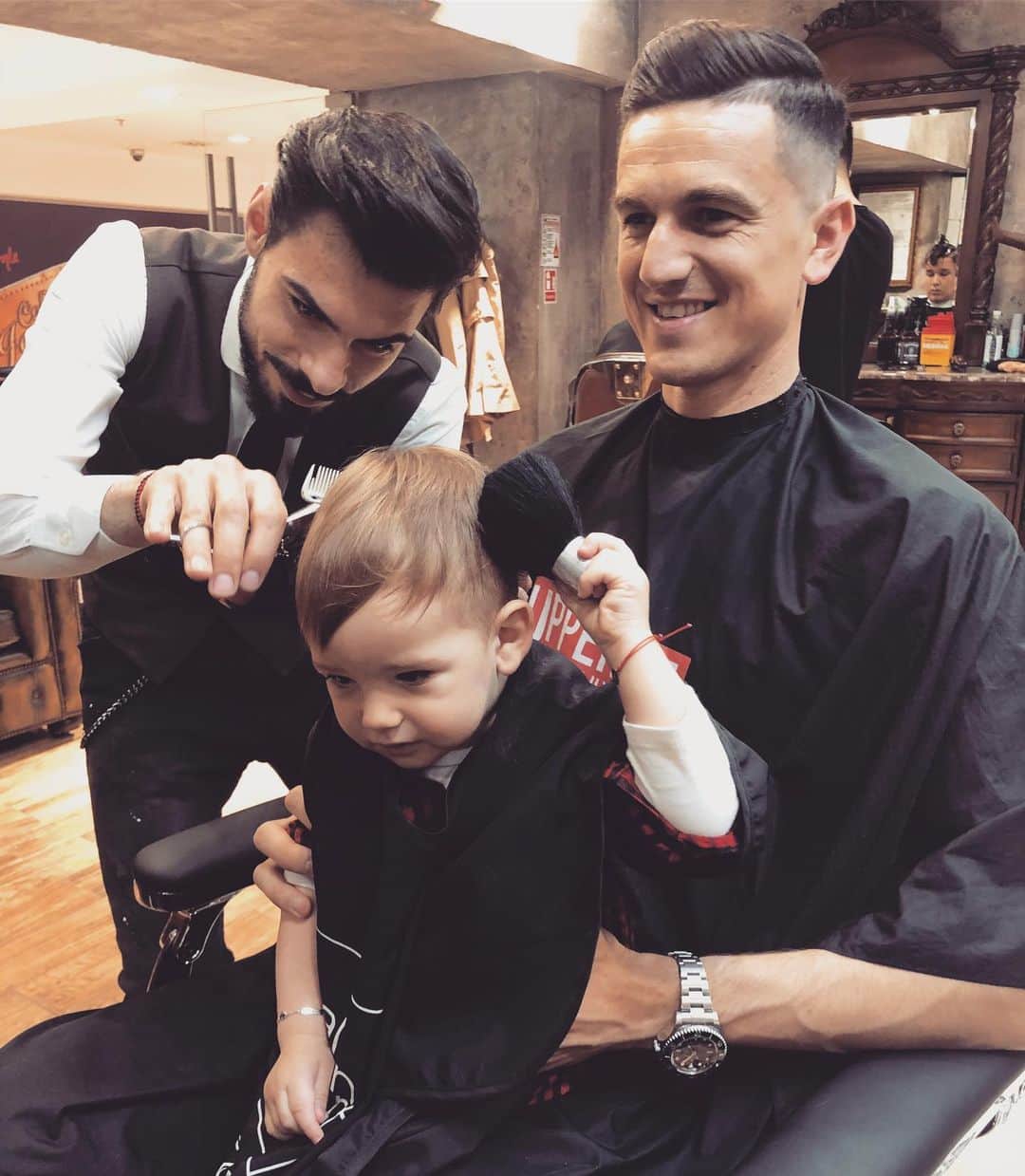 フローリン・ガルドシュさんのインスタグラム写真 - (フローリン・ガルドシュInstagram)「Time to look good 😁✂️⠀⠀⠀⠀⠀⠀⠀⠀⠀⠀⠀⠀⠀⠀⠀⠀⠀⠀⠀⠀⠀⠀⠀⠀⠀⠀⠀⠀⠀⠀⠀⠀⠀⠀⠀⠀⠀⠀⠀⠀⠀⠀⠀⠀⠀⠀⠀⠀⠀⠀⠀⠀⠀⠀⠀⠀⠀⠀⠀⠀⠀⠀⠀⠀⠀⠀⠀⠀⠀⠀⠀⠀⠀⠀⠀⠀⠀⠀⠀⠀⠀⠀⠀⠀⠀⠀⠀⠀⠀⠀⠀⠀⠀⠀⠀⠀⠀⠀⠀⠀⠀⠀⠀⠀⠀⠀⠀⠀⠀⠀⠀⠀⠀⠀⠀⠀⠀⠀⠀⠀⠀⠀⠀⠀⠀⠀⠀⠀⠀⠀⠀⠀⠀⠀⠀⠀⠀⠀⠀⠀⠀⠀⠀⠀⠀⠀⠀⠀⠀⠀⠀⠀⠀⠀⠀⠀⠀⠀⠀⠀⠀⠀⠀⠀⠀⠀⠀⠀⠀⠀⠀⠀⠀⠀⠀⠀⠀⠀⠀⠀⠀⠀⠀⠀⠀⠀⠀⠀⠀⠀⠀⠀⠀⠀⠀⠀⠀⠀⠀⠀⠀⠀⠀⠀⠀⠀⠀⠀⠀⠀⠀⠀⠀⠀⠀⠀⠀⠀⠀⠀⠀⠀⠀⠀⠀⠀⠀⠀⠀⠀⠀⠀⠀⠀⠀⠀⠀⠀⠀⠀⠀⠀⠀⠀⠀⠀⠀⠀⠀⠀⠀⠀⠀⠀⠀⠀⠀⠀⠀⠀⠀⠀⠀⠀⠀⠀⠀⠀⠀⠀⠀⠀⠀⠀⠀⠀⠀⠀⠀⠀⠀⠀⠀⠀⠀⠀⠀⠀⠀⠀⠀⠀⠀⠀⠀⠀⠀⠀⠀⠀⠀⠀⠀⠀⠀⠀⠀⠀⠀⠀⠀⠀⠀⠀⠀⠀⠀⠀⠀⠀⠀⠀⠀⠀⠀⠀⠀⠀⠀⠀⠀⠀⠀⠀⠀⠀⠀⠀⠀⠀⠀⠀⠀⠀⠀⠀⠀⠀⠀⠀⠀⠀⠀⠀⠀⠀⠀⠀⠀⠀⠀⠀⠀#freshtrim✂️ #barber #barbershop #haircut #style #hair #menstyle #men #fatherandson #father #family #love #bebedavid #parenting #goals #iasi #palas #romania🇹🇩」5月26日 5時56分 - floringardos