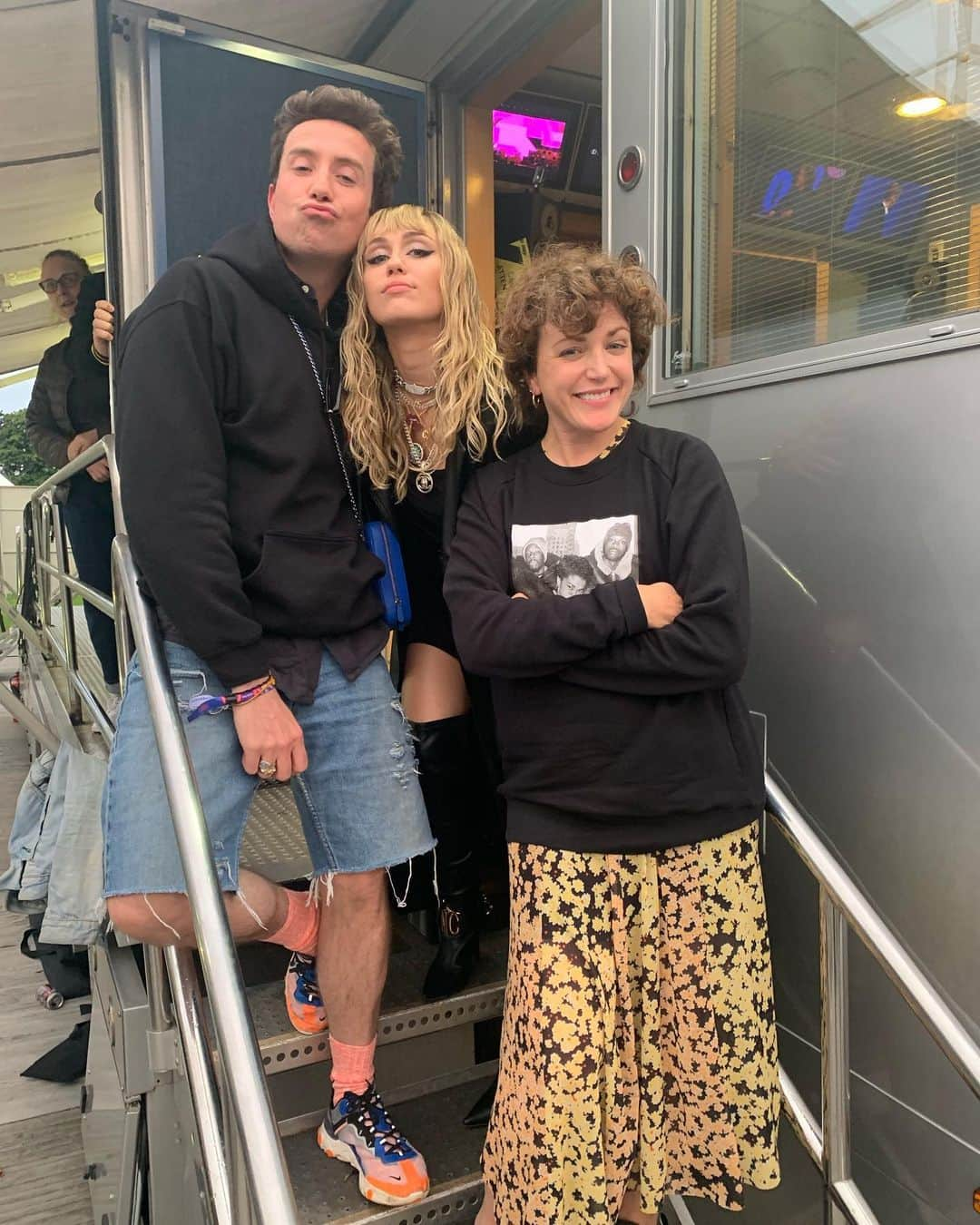 ニック・グリムショーさんのインスタグラム写真 - (ニック・グリムショーInstagram)「Me, Miley, Mac, Middlesbrough.」5月26日 5時56分 - nicholasgrimshaw