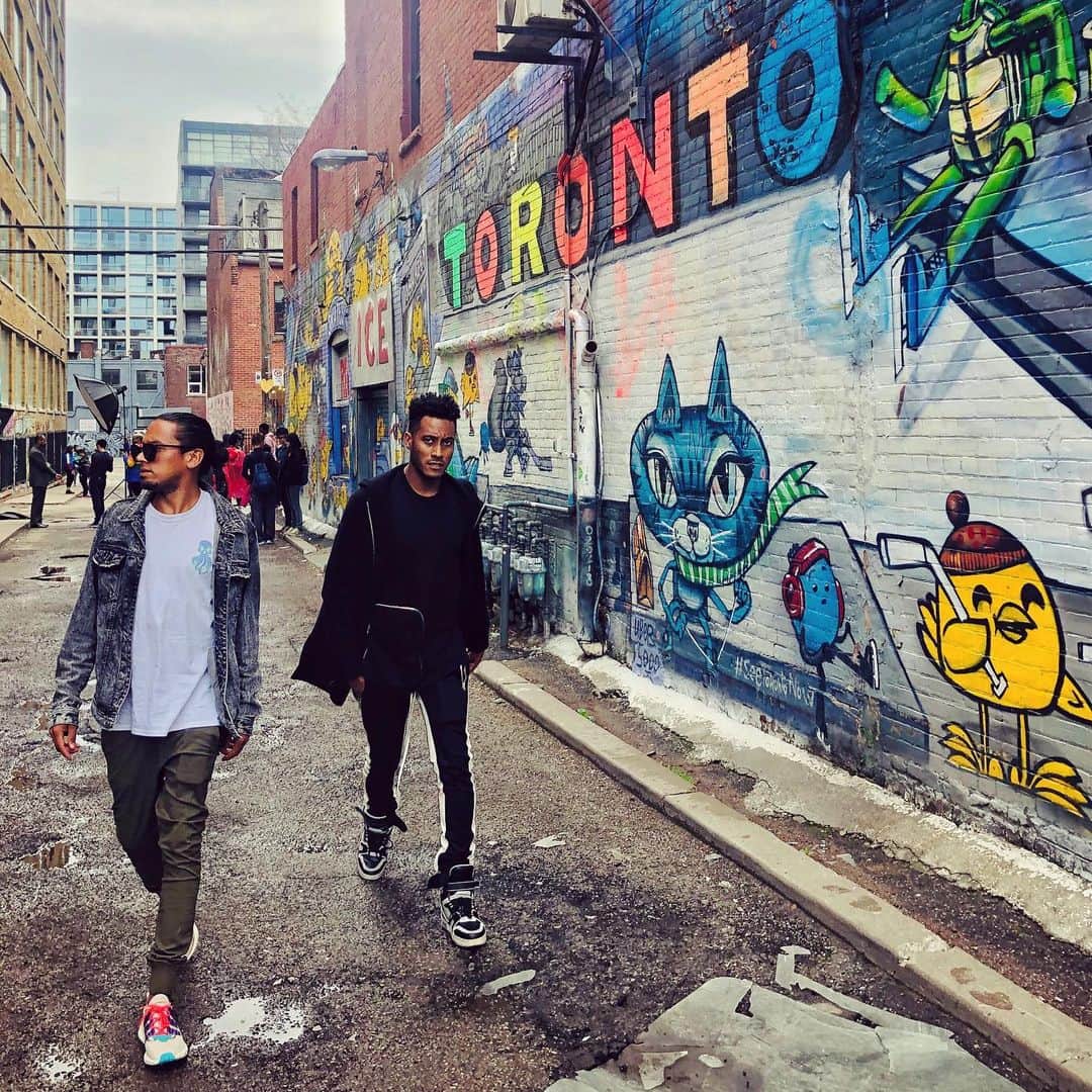 のインスタグラム：「Toronto 🇨🇦」