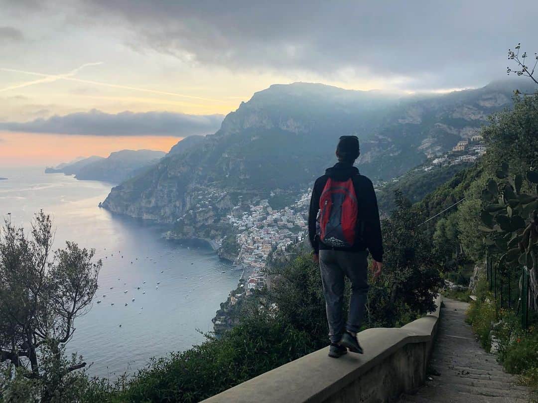 ジェイソン・ブラウンのインスタグラム：「✨ Sentiero degli Dei ✨  #pathofthegods #italy #amalficoast 🌅」