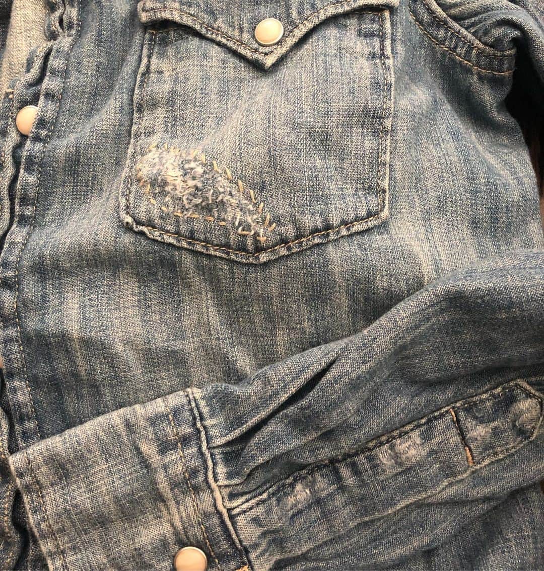 ジーンショップさんのインスタグラム写真 - (ジーンショップInstagram)「Vintage Jean Shop denim shirt progressing well. #jeanshop #denimshirt #wellworn #quality #qualityclothing #denimheads #lovedenim」5月26日 6時38分 - jeanshop