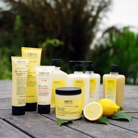 C.O. Bigelowさんのインスタグラム写真 - (C.O. BigelowInstagram)「Can you believe summer's almost here?! ☀️ Our zesty family will leave you feeling clean and refreshed! ✨🍋✨ ⠀⠀⠀⠀⠀⠀⠀⠀⠀ | 📷 @cobigelowjp」5月26日 7時05分 - cobigelow