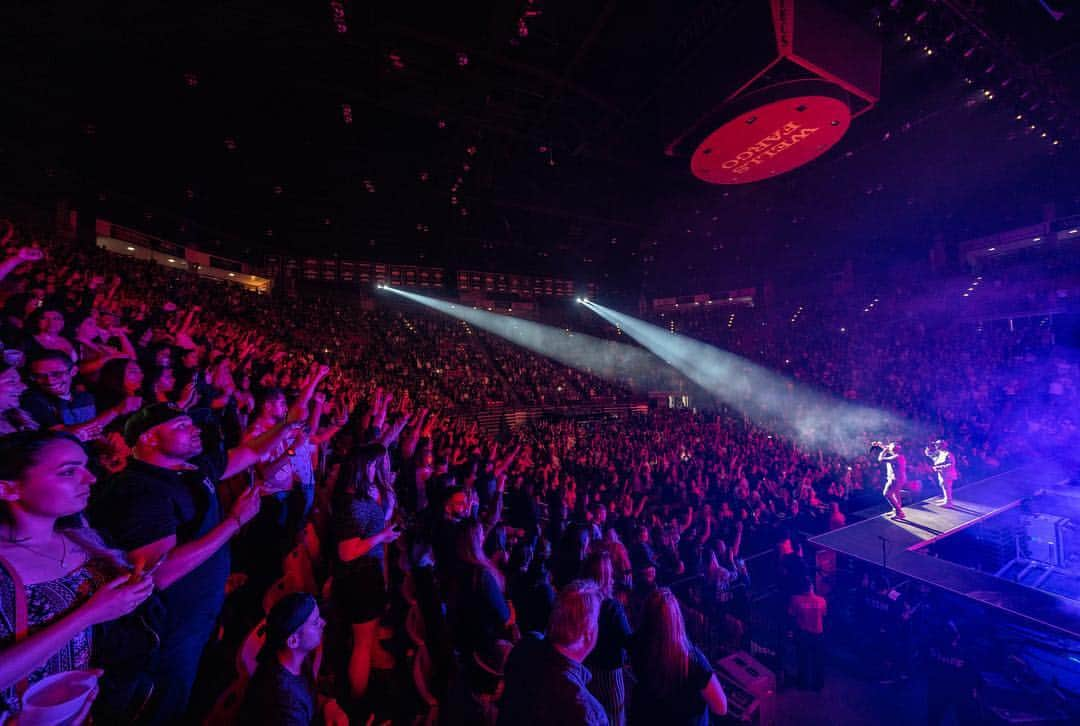 ウィシン&ヤンデルさんのインスタグラム写真 - (ウィシン&ヤンデルInstagram)「#SanDiego #California #Wisin #wisinYyandel #Yandel #ComoAntesTour @livenation @cmnevents」5月26日 7時54分 - wisinyyandel