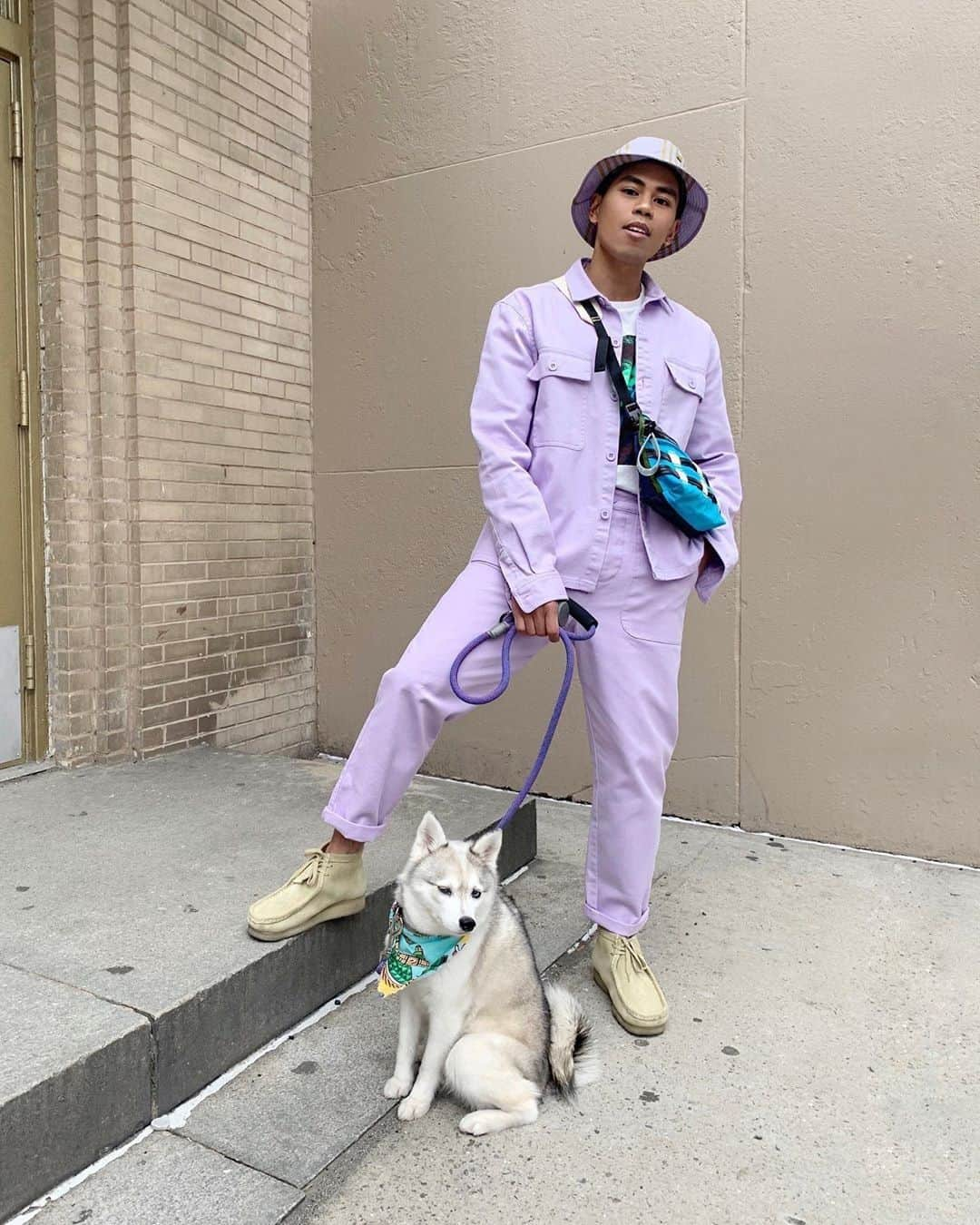 ASOSさんのインスタグラム写真 - (ASOSInstagram)「Mix and match, or wear them together for the full effect 🤩 📸 @oh_anthonio 🔎 ASOS DESIGN utility trousers (1409160) and overshirt (1405687) 🗣 Image description: Anthony wearing a lilac ASOS DESIGN utility co-ord」5月26日 7時57分 - asos