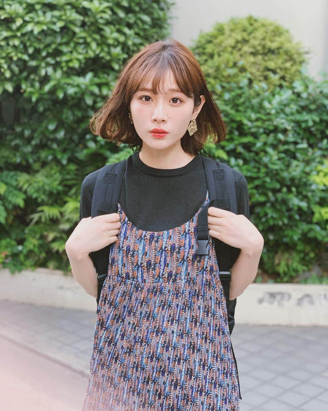 末永みゆさんのインスタグラム写真 - (末永みゆInstagram)「荷物が重いんじゃ  #iPhoneXS #ポートレート」5月26日 18時59分 - miyu_suenaga