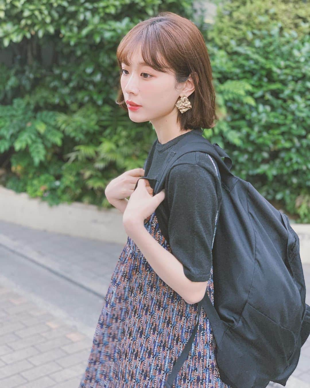 末永みゆさんのインスタグラム写真 - (末永みゆInstagram)「荷物が重いんじゃ  #iPhoneXS #ポートレート」5月26日 18時59分 - miyu_suenaga