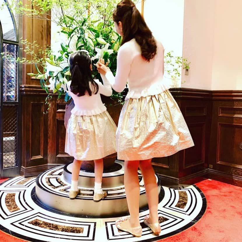 bonpointさんのインスタグラム写真 - (bonpointInstagram)「Today, it’s mother’s day in France! Thank you for always being there!  Bonpoint wishes you a very happy Mother's Day! Bonne fête à toutes les mamans ! . . #mothersday #frenchmothersday」5月26日 17時37分 - bonpoint