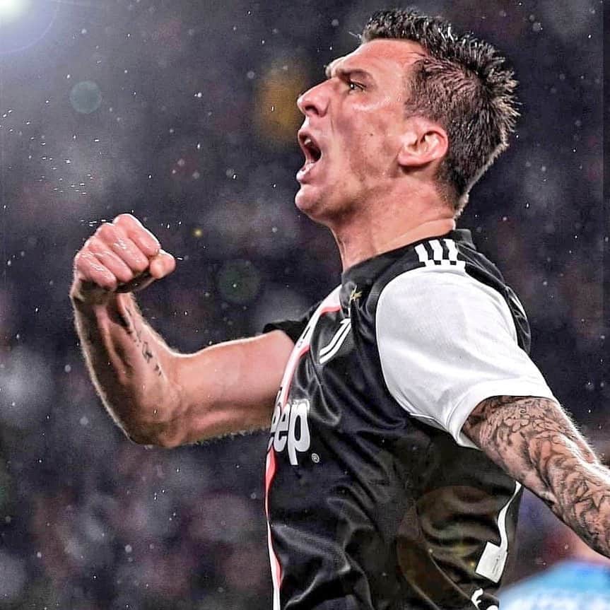 マリオ・マンジュキッチのインスタグラム：「🌪 #neverstop #stepbystep #juvespirit #mm17」