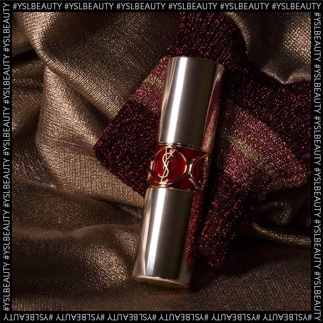Yves Saint Laurent Beautyさんのインスタグラム写真 - (Yves Saint Laurent BeautyInstagram)「The gift you want is the gift you should give maman... @french_cowboy VOLUPTÉ PLUMP-IN-COLOR in N°6 LUNATIC RED #yslbeauty #regram #mothersday」5月26日 17時48分 - yslbeauty