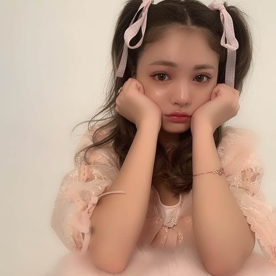 高橋有紀のインスタグラム：「@larmemagazine うさぎ企画🐇本人いない時も話にあがるぽぽちゃんのお顔の最強さ🥺 #osakana_yuki  #larme」