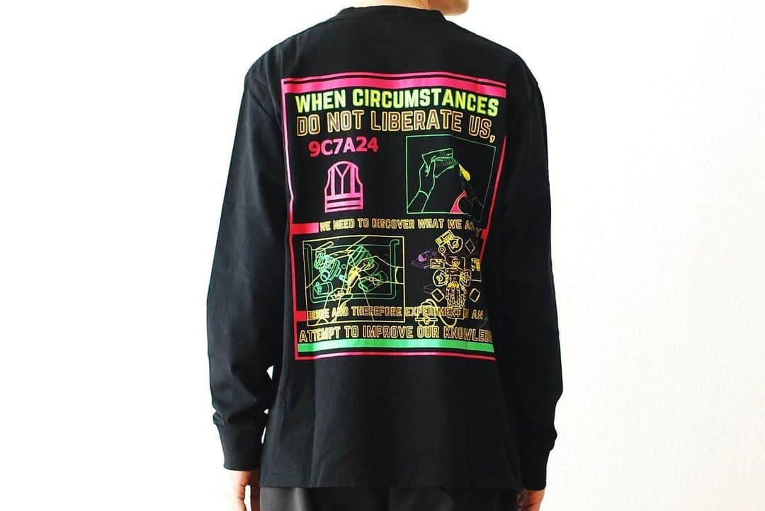 wonder_mountain_irieさんのインスタグラム写真 - (wonder_mountain_irieInstagram)「_ C.E / シーイー "CIRCUMSTANCES LONG SLEEVE T " ￥11,880- _ 〈online store / @digital_mountain〉 http://www.digital-mountain.net/shopdetail/000000009587/ _ 【オンラインストア#DigitalMountain へのご注文】 *24時間受付 *15時までのご注文で即日発送 *1万円以上ご購入で送料無料 tel：084-973-8204 _ We can send your order overseas. Accepted payment method is by PayPal or credit card only. (AMEX is not accepted)  Ordering procedure details can be found here. >>http://www.digital-mountain.net/html/page56.html _ #cavempt #シーイー _ 本店：#WonderMountain  blog>> http://wm.digital-mountain.info/blog/20190526/ _ 〒720-0044 広島県福山市笠岡町4-18 JR 「#福山駅」より徒歩10分 (12:00 - 19:00 水曜定休) #ワンダーマウンテン #japan #hiroshima #福山 #福山市 #尾道 #倉敷 #鞆の浦 近く _ 系列店：@hacbywondermountain _」5月26日 17時52分 - wonder_mountain_