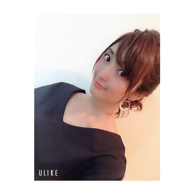 川口智美のインスタグラム：「やったー💗 #ジャイアンツ カープとの接戦を見事制し 大事な一勝をもぎ取りました😂  #岡本和真 選手の復調嬉しいし #中川皓太 投手の無失点に抑える 安定のピッチングも とてもよかった✨✨ そんな今日は、#赤坂 が 現場でした☺️」