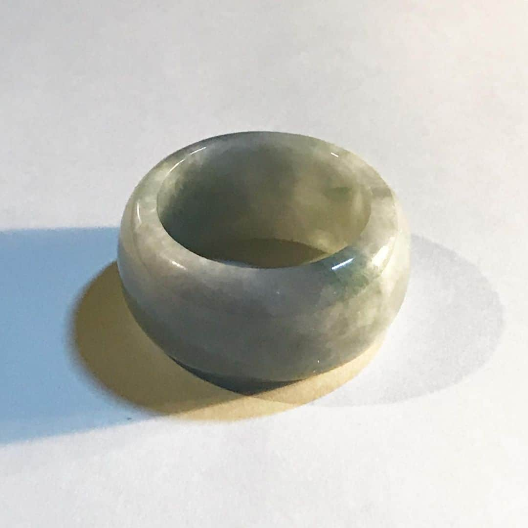 桂さんのインスタグラム写真 - (桂Instagram)「翡翠  #jade #jadeite #ring #stone #jewelry #accessory #翡翠 #ヒスイ #硬玉 #リング #指輪 #石」5月26日 18時02分 - astrology_tarot