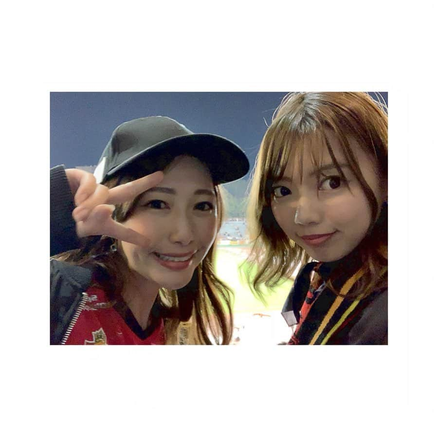 加藤里奈（カトリーナ）さんのインスタグラム写真 - (加藤里奈（カトリーナ）Instagram)「⚽️⚽️⚽️ 先日グランパスの試合 ルヴァン杯を観に行ってきました！ @ma7am1 ❤️❤️ #グランパス #名古屋グランパス #サッカー #サッカー観戦 #サッカー好き #サッカー女子 #ユニフォーム #ユニフォーム女子 #パロマ瑞穂スタジアム #スポーツ #スポーツ女子 #スポーツ観戦 #ルヴァン #ルヴァンカップ #ルヴァン杯 #セレッソ大阪 #soccer #sports #grampus #nagoyagrampus」5月26日 18時03分 - rinakatoktriiina