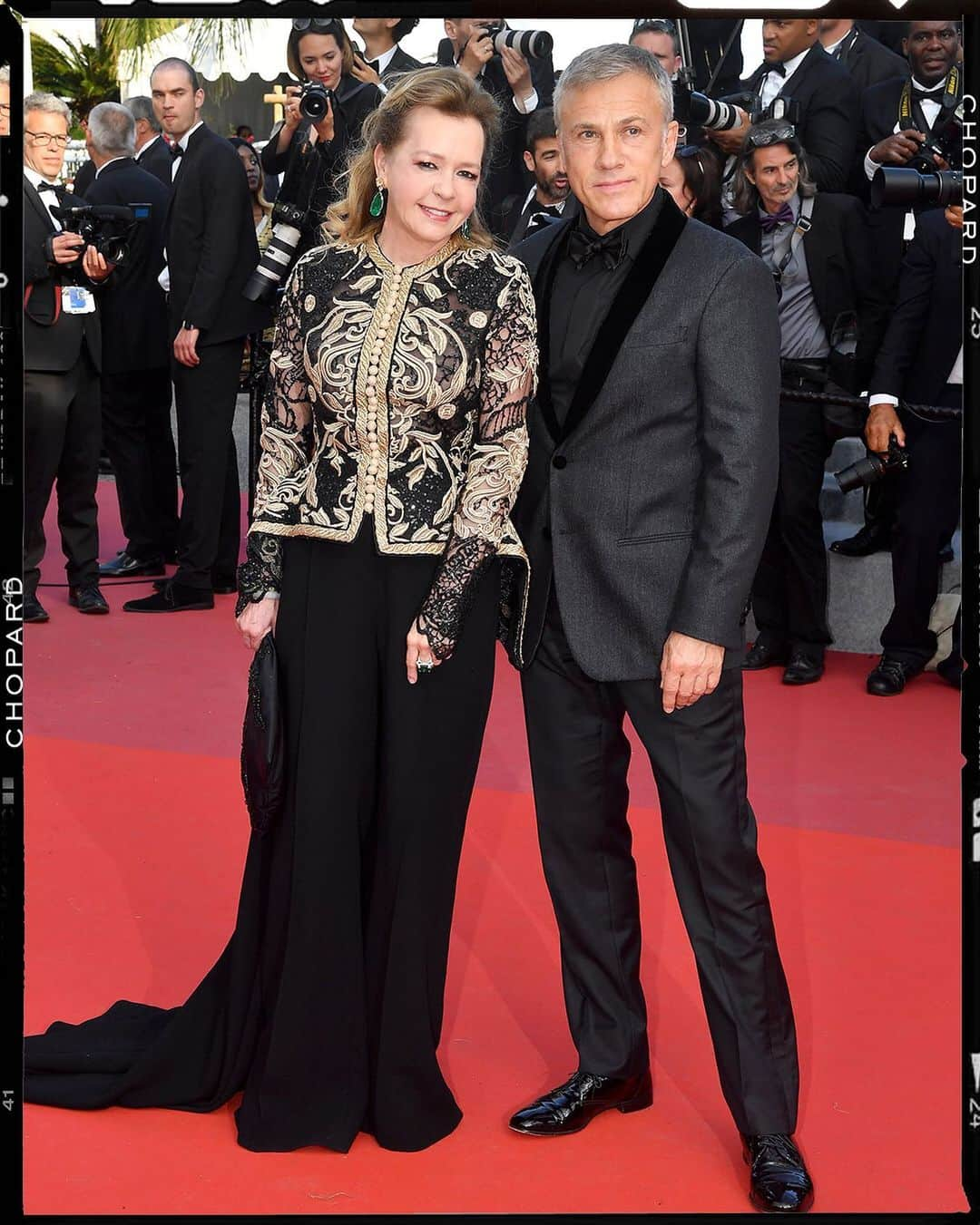 ショパールさんのインスタグラム写真 - (ショパールInstagram)「Before we say au revoir to Cannes, here's to a last red carpet moment with @chopardbycaroline and Christoph Waltz from last night's Closing Ceremony. #ChopardLovesCinema #ChopardDiamonds #TheRedCarpetJeweller #StarsInChopard #Cannes2019 #ChristophWaltz」5月26日 18時17分 - chopard