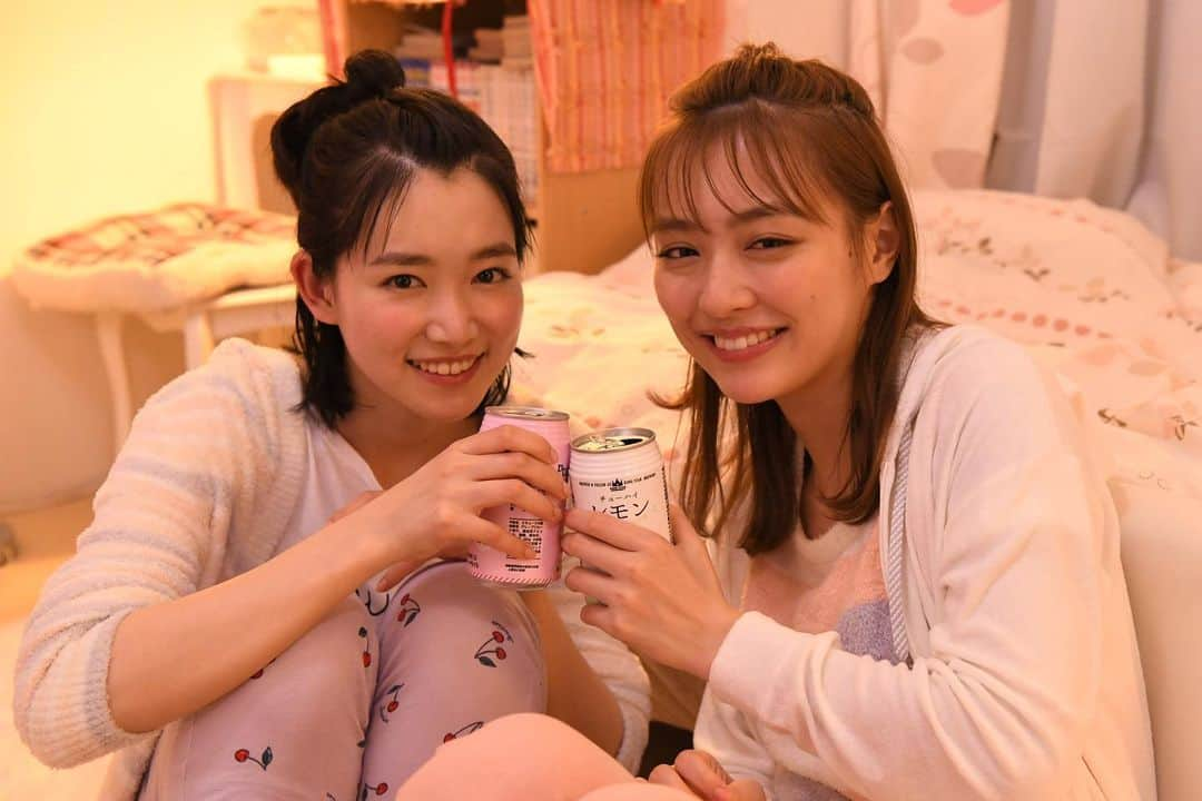 日本テレビ ドラマ「向かいのバズる家族」さんのインスタグラム写真 - (日本テレビ ドラマ「向かいのバズる家族」Instagram)「ご覧の通り、こちらはただただ可愛いだけの写真です。  #桃ちゃんの部屋 #ピンク #桃色 #あかり #家がなくなった #８話まだの方は見逃し配信へ #家族解散した #家がなくなった  #内田理央 #小川紗良」5月26日 18時27分 - mukabuzz