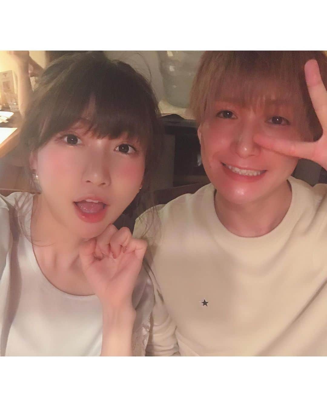井深克彦さんのインスタグラム写真 - (井深克彦Instagram)「.﻿ 🍽🌊🐚﻿ ﻿ こないだ久しぶりに﻿ オイスターバーに行って﻿ 牡蠣食べたの🥴💘﻿ ﻿ 牡蠣すっごく好きなんだけど﻿ 舞台本番入ってる時は﻿ 当たるといけないから﻿ 食べないように気をつけてたので﻿ 久々に思いっきり牡蠣食べれて﻿ 幸せでした💕﻿ ﻿ 渋谷のSpiralって所だよ🍽﻿ 桃ちゃんも牡蠣大好きで﻿ 一緒によく行くお気に入りの牡蠣やさん👐﻿ @momo.official ﻿ パスタやリゾットも美味しいので﻿ オススメです☝︎✨﻿ ﻿ #oysterbar #牡蠣 #渋谷グルメ」5月26日 18時43分 - ibuka_katsuhiko