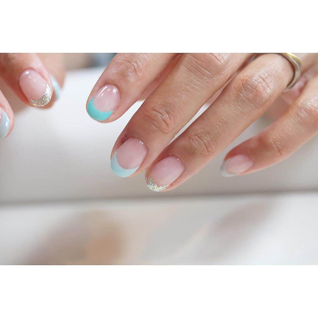 gracenailfactoryさんのインスタグラム写真 - (gracenailfactoryInstagram)「_ . blue french . . . #nail #nailsalon #naildesign #nailart #gel #gelart #gelnail #ネイル #ネイルデザイン #ネイルアート #ネイリスト #大阪ネイルサロン #グレースネイルファクトリー  #大人ネイル #人気ネイル #大阪ネイル  #堀江ネイル  #四ツ橋ネイル #シンプルネイル #ショートネイル  #夏ネイル #カジュアルネイル #ニュアンスネイル」5月26日 18時35分 - gracenailfactory