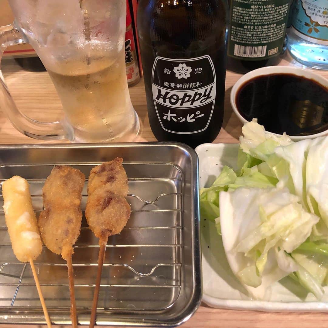 佐藤竜雄さんのインスタグラム写真 - (佐藤竜雄Instagram)「iPhone復活に時間掛かったので #博多や でトランプ見て #串カツビリー #高円寺 #中通り商店街」5月26日 18時36分 - seitenhyohyo