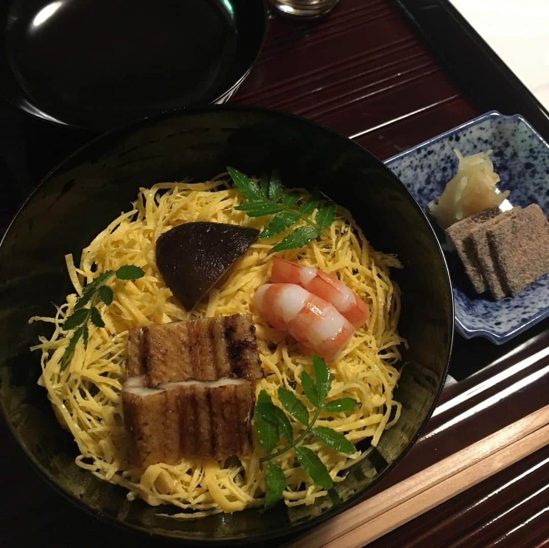 沢瀉美緒さんのインスタグラム写真 - (沢瀉美緒Instagram)「※ Special menu for exclusive  tea ceremony 🎏 . 今回は令和はじめのお茶会で 端午の節句にちなんだ それはそれはおめでたいお席でした✨ . お道具も葵祭に因んだものだったりと 楽しませてもらいました💛 . . #嵐山吉兆 #嵐山 #arashiyama #kyoto #京都 #茶会 #teaceremony #ミオログ #ミシュラン #michelinstar」5月26日 18時38分 - mio_omodaka