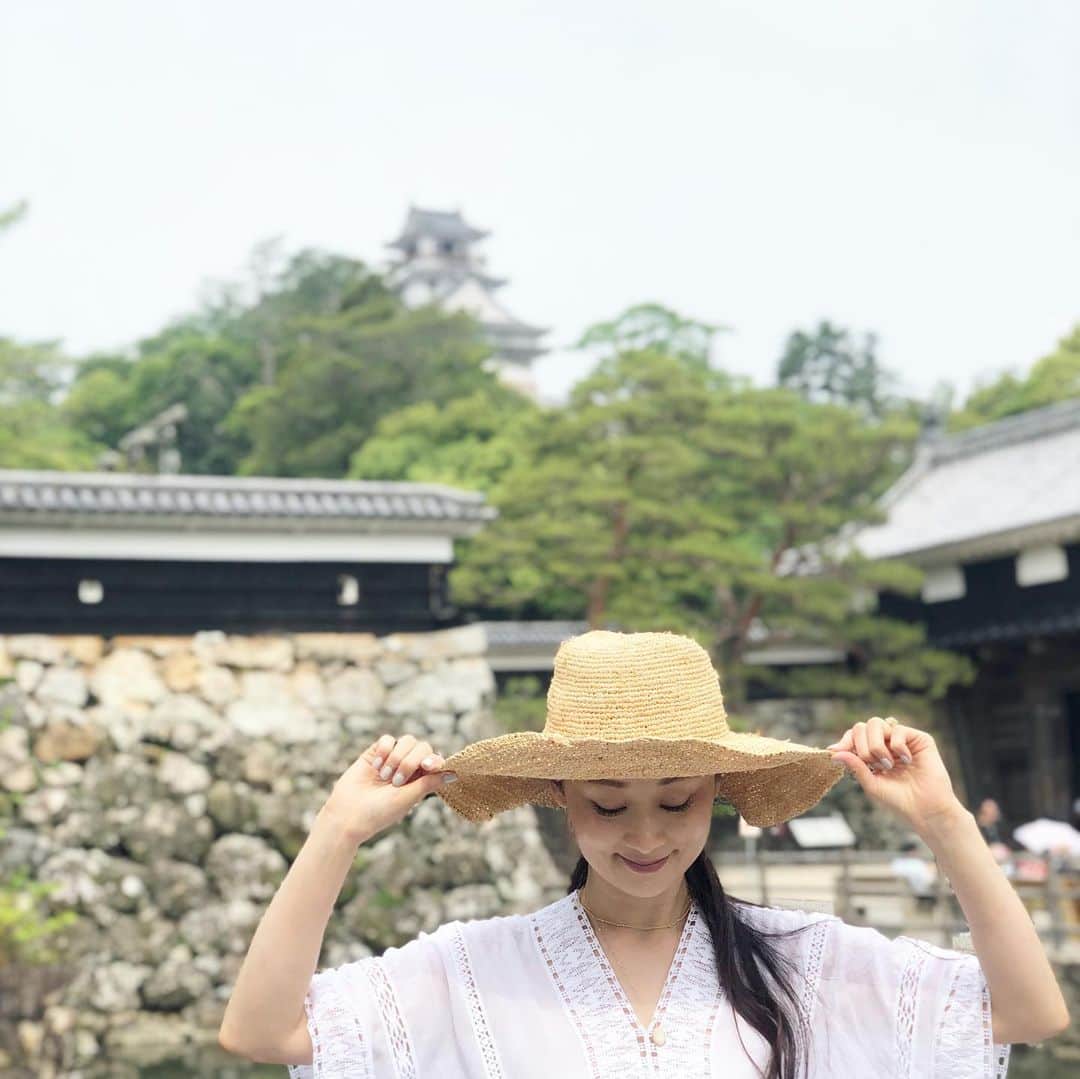 masakiさんのインスタグラム写真 - (masakiInstagram)「Sun.26 May.2019 はれ 久しぶりの高知 朝から芋天食べて、冷やしあめ飲みーの柚子ジュース飲みーの、帽子パンかじってあれこれ試食して お腹ちゃぽちゃぽw あー、日曜市たのしい♡  #服かぶった」5月26日 18時48分 - mogurapicassowols
