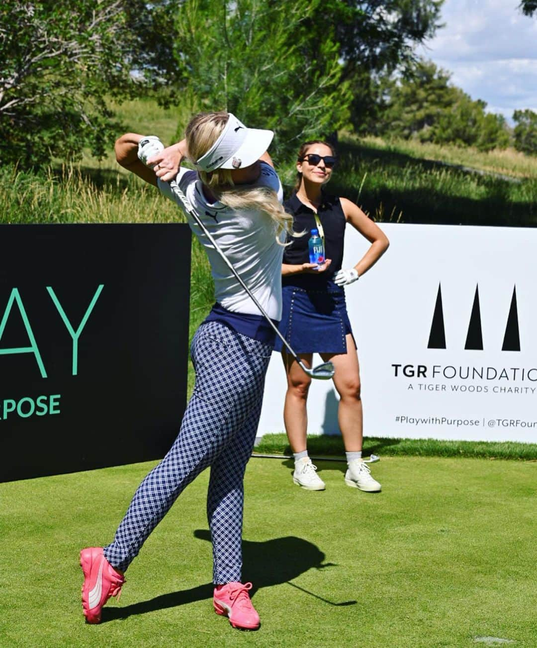 ブレア・オニールさんのインスタグラム写真 - (ブレア・オニールInstagram)「Fantastic day hosting ⛳️🏌🏼‍♀️🎤 #TigerJam Sponsor Golf Tournament today at #ShadowCreek ⛳️✨🏌🏼‍♀️ So fun meeting everyone... now off to the Janet Jackson concert tonight! 🙌🏼@tgrliveevents」5月26日 11時22分 - blaironealgolf