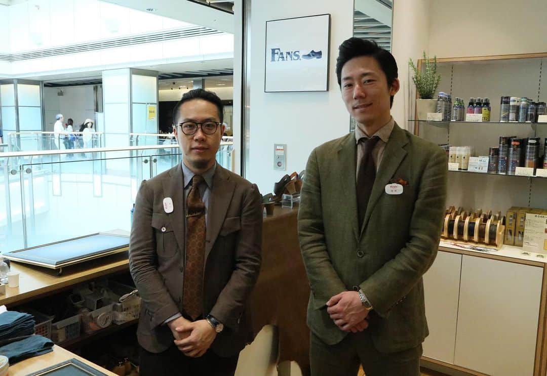 m.mowbrayのグルメインスタ