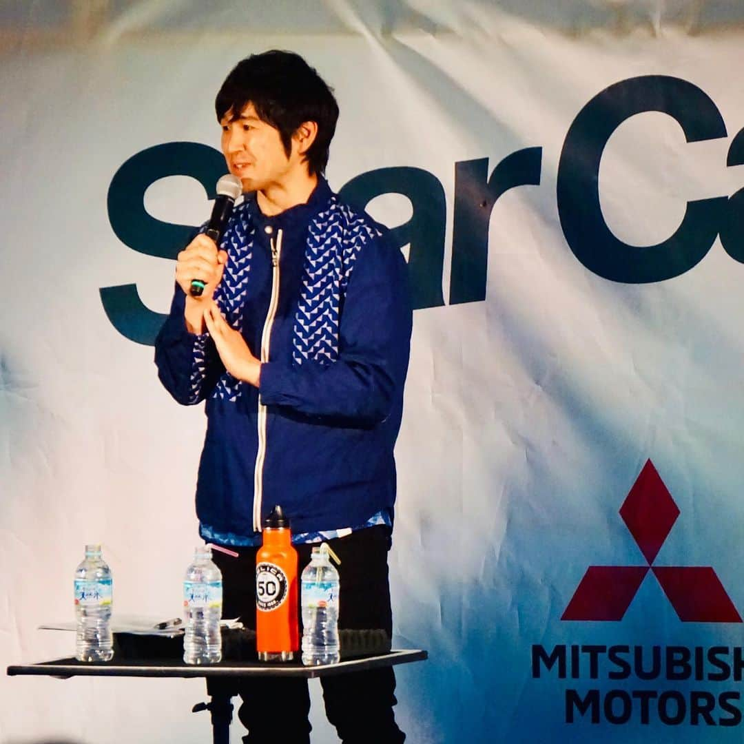 藤巻亮太さんのインスタグラム写真 - (藤巻亮太Instagram)「‪三菱 StarCamp ☆‬ スペシャルライブのゲストに藤巻亮太が登壇いたしました！！ 全8曲、皆さん大盛り上がり！有り難うございました^ ^  ステージの照明はなんと！アウトランダーPHEVの電力でまかなわれました！ 粋ですね☆ キャンプに行きたくなりました〜！ （スタッフE） #三菱 #StarCamp #藤巻亮太」5月26日 11時59分 - ryota_fujimaki