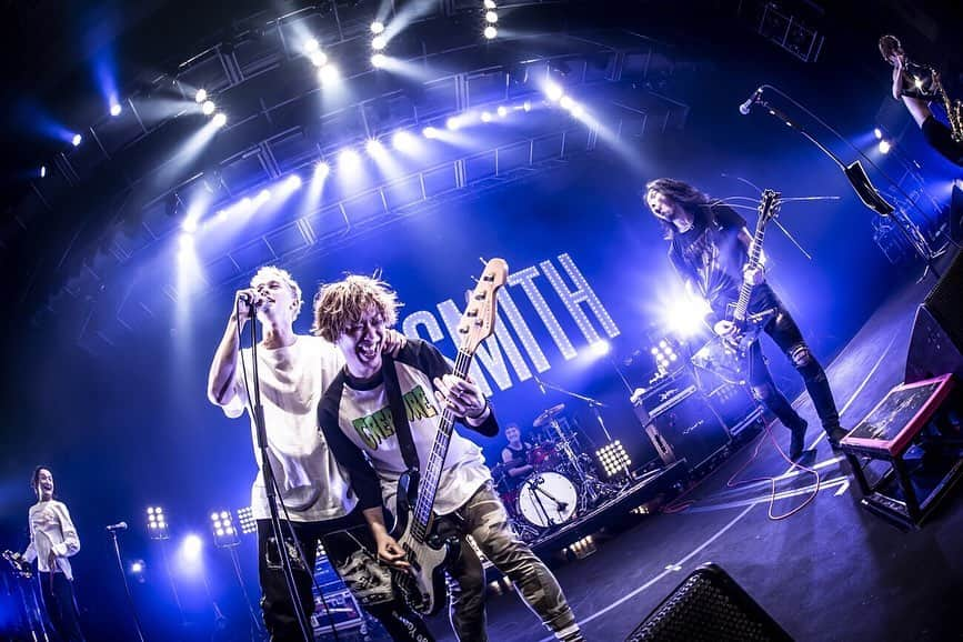 KEN IIKAWAさんのインスタグラム写真 - (KEN IIKAWAInstagram)「Life In The Sun Tour Day47 "Final Series" なんばHatch w/ coldrain . セミファイナルのハッチ！！ わかってたけど、やっぱりcoldrainはライブカッコいい もらいまくりのライブを観せられてこちらもクソ上がりでした！ ありがとうコルレ！(言ったことないw) . いよいよ今日はファイナル！ . よろしくお願いします！ . photo by @hayachinphoto」5月26日 12時14分 - keniikawa