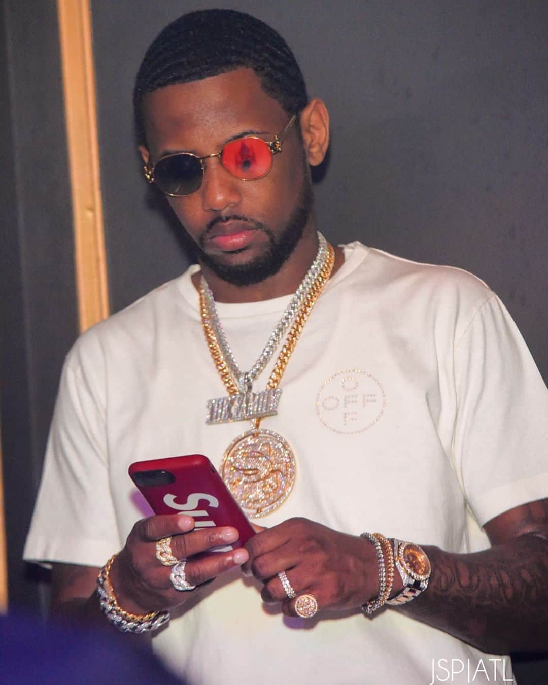 ファボラスのインスタグラム：「what i actually look like when i text back lmaoooooooooo [shot by @atlpics]  #OAK #Atlanta」