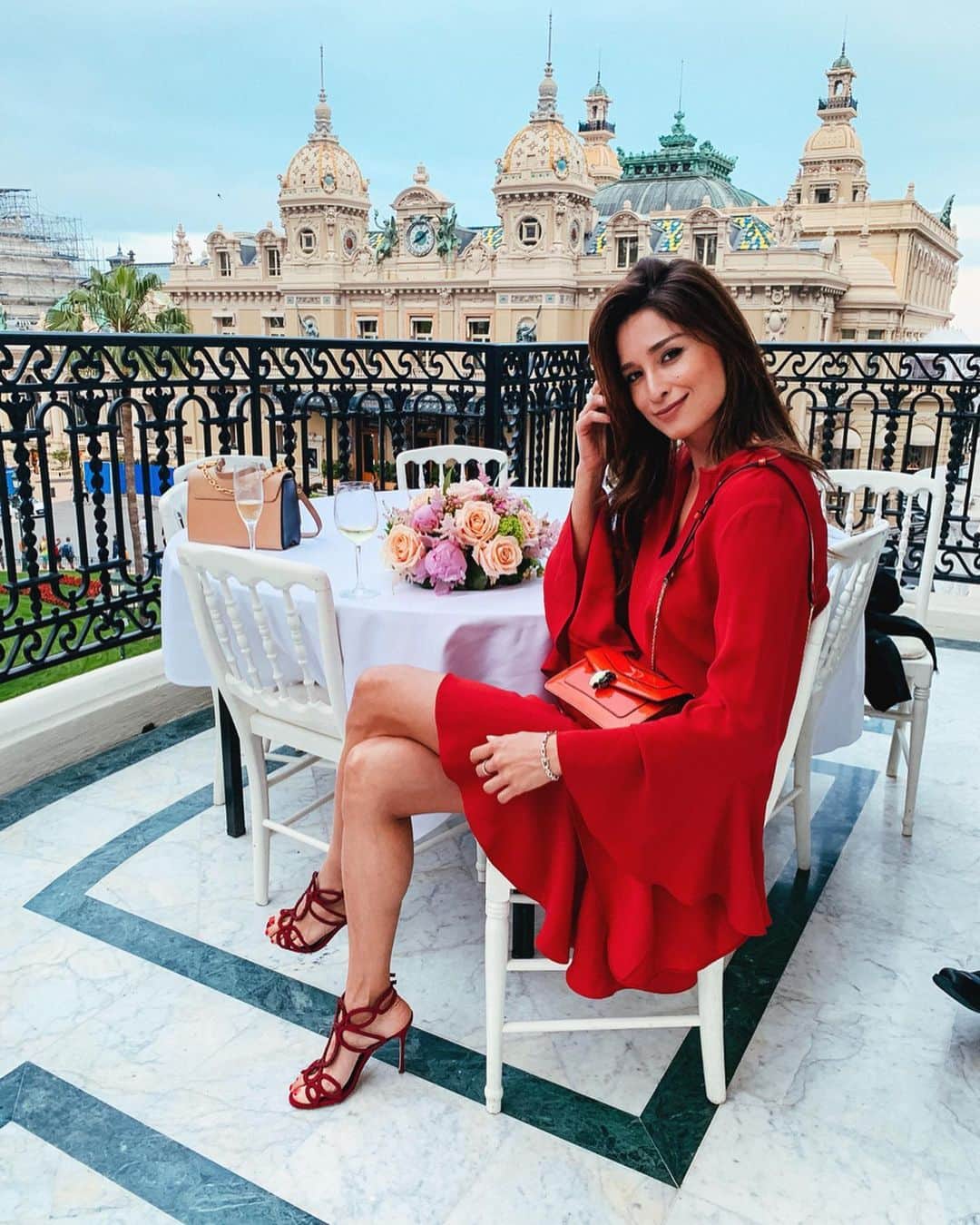 ケリーさんのインスタグラム写真 - (ケリーInstagram)「Bonjour 🇲🇨❤️ ・ ・  #monaco#montecarlo#hoteldeparis #f1#モナコ」5月26日 19時02分 - kellymisawa