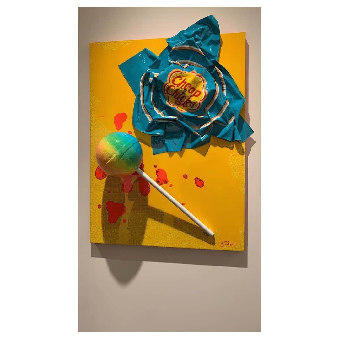 のインスタグラム：「@britneytokyo  #L.Aで活躍するネイルアーティスト ブリトニーちゃんの個展 斬新POPで可愛かった 🍭💓」