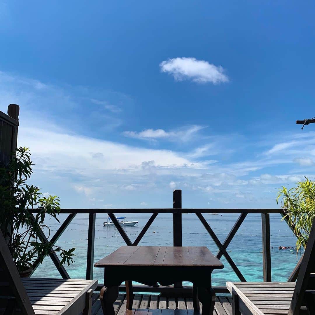 Supassaraさんのインスタグラム写真 - (SupassaraInstagram)「🌈🌤 Somewhere on your journey don’t forget to turn around and enjoy the view. #nofilter #Sipadanisland #สิปาดันทุรังไปรักเทอว」5月26日 15時11分 - supassra_sp