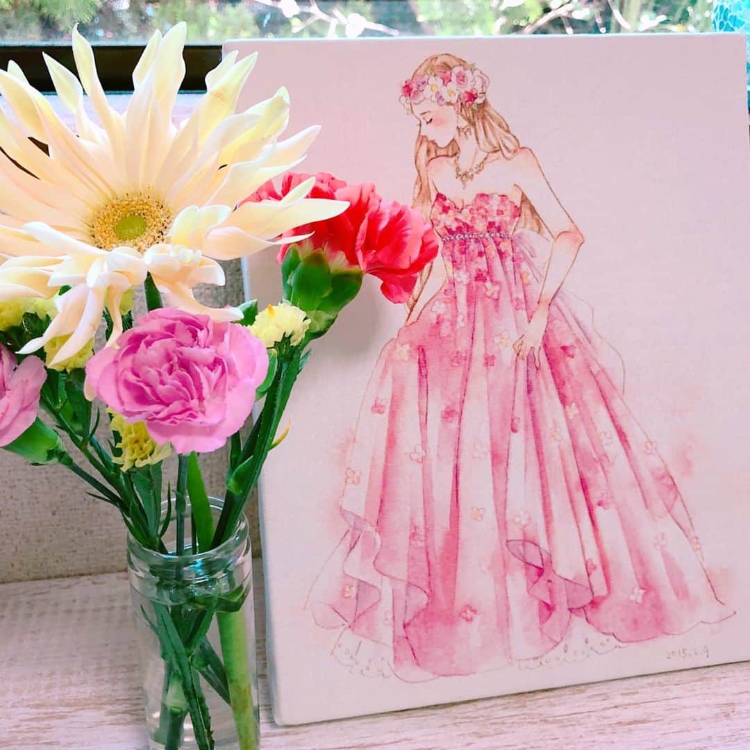 miya(ミヤマアユミ)さんのインスタグラム写真 - (miya(ミヤマアユミ)Instagram)「お花の定期便Bloomee LIFEさんからお花が届きました🏵  今回の花は、カーネーション、ガーベラ、スプレーカーネーション、スターチスです💐 色とりどりで華やかになりました🌸  クーポンコード【REIWA318】(有効期限：2019年7月31日)記載で初回お届け無料になるそうです。  公式ページで他のお花も紹介されているのでぜひご覧ください。 　#bloomeelife  @bloomeelife 　#花のある生活 　#花が好き」5月26日 15時23分 - miya78pic