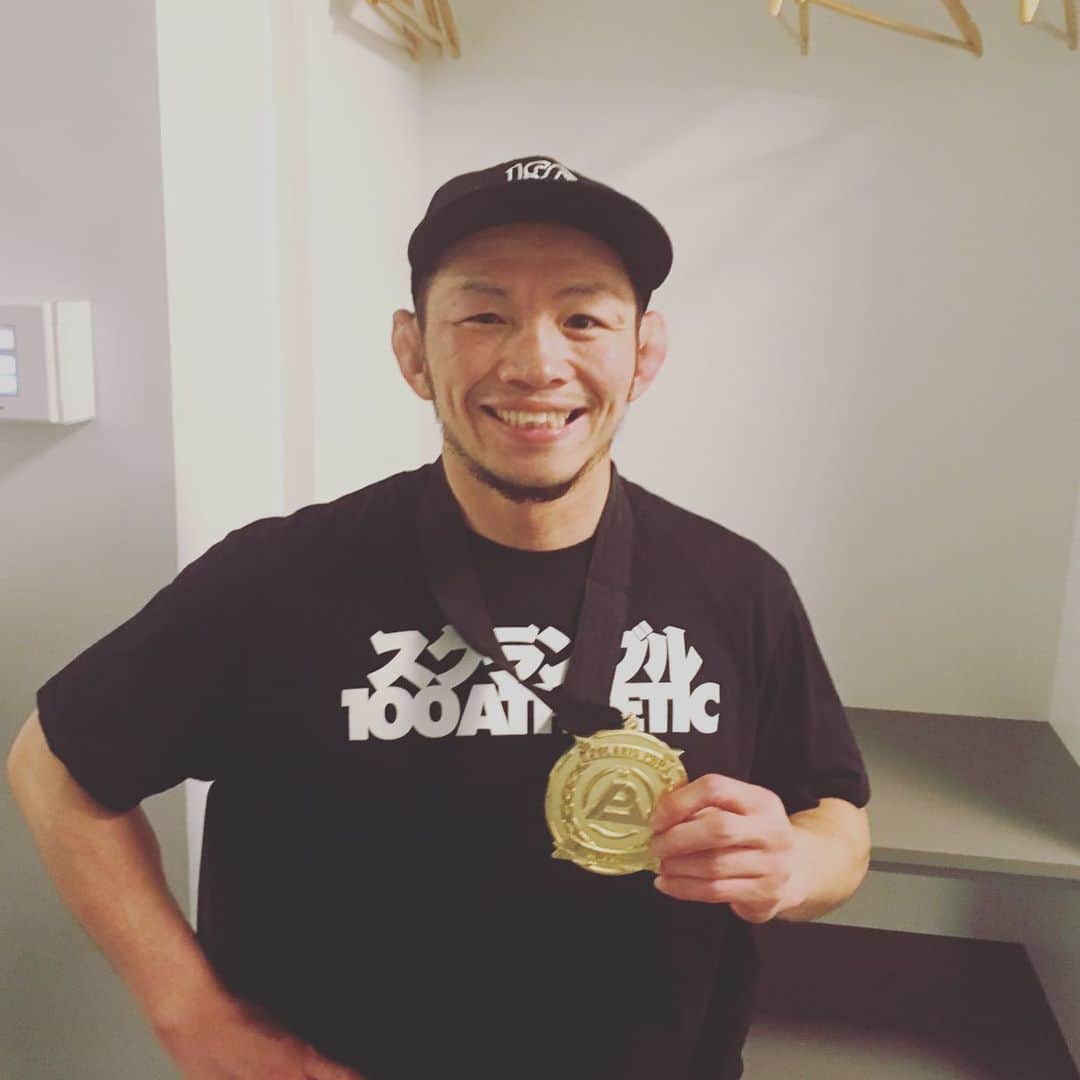 宇野薫のインスタグラム：「SNSへの沢山のコメント ありがとうございます。  また、POLARISで試合できたこと 本当に感謝しています。 ありがとうございました。  旅は人生の道標  Life Is Challenge  この旅でまた自分が進む道が 見つかりました。 これからもNO-GI、JIU-JITSU、MMAと挑戦を続けたいと思います。  今後とも応援よろしくお願いします。  UNO DOJO 宇野薫」