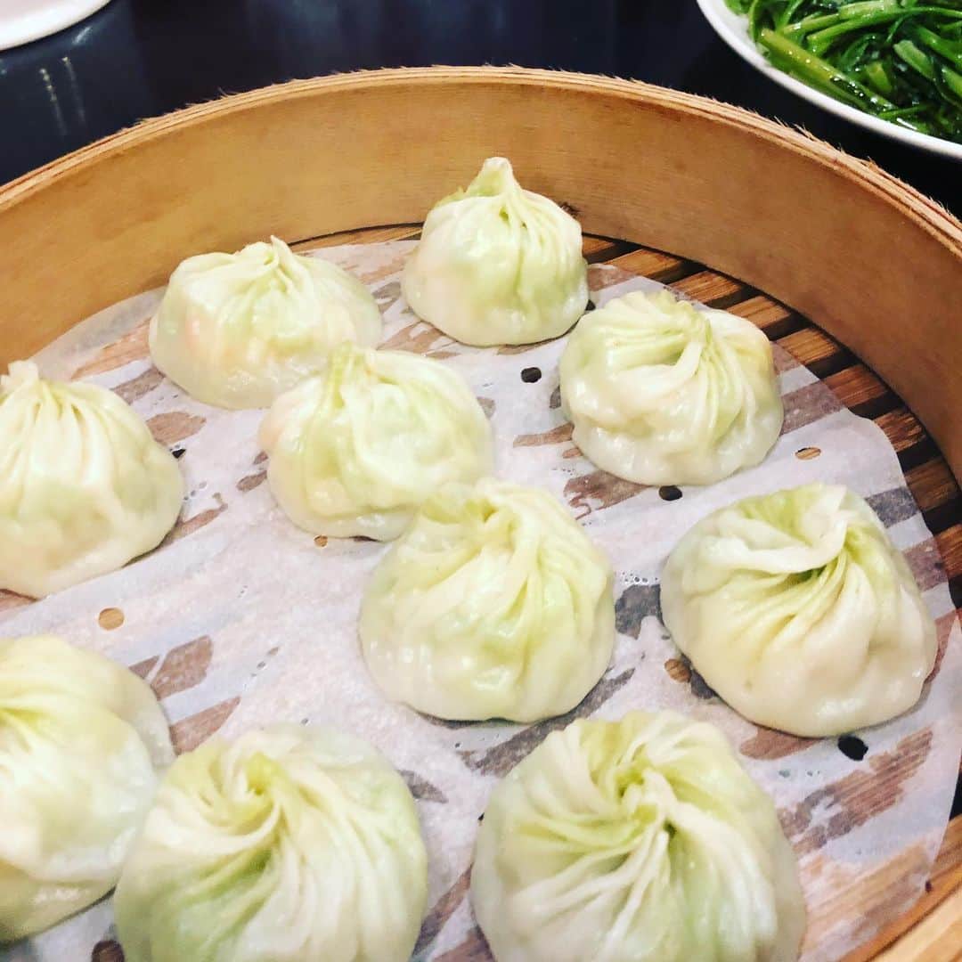 中村譲さんのインスタグラム写真 - (中村譲Instagram)「黒酢と生姜たっぷりで小籠包を食す！#小籠包 #點水樓 #黒酢 #大好き #愛 #台湾」5月26日 15時56分 - joechan1515