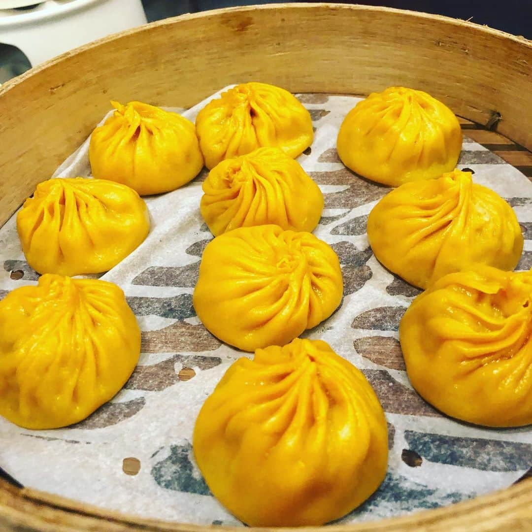 中村譲さんのインスタグラム写真 - (中村譲Instagram)「黒酢と生姜たっぷりで小籠包を食す！#小籠包 #點水樓 #黒酢 #大好き #愛 #台湾」5月26日 15時56分 - joechan1515