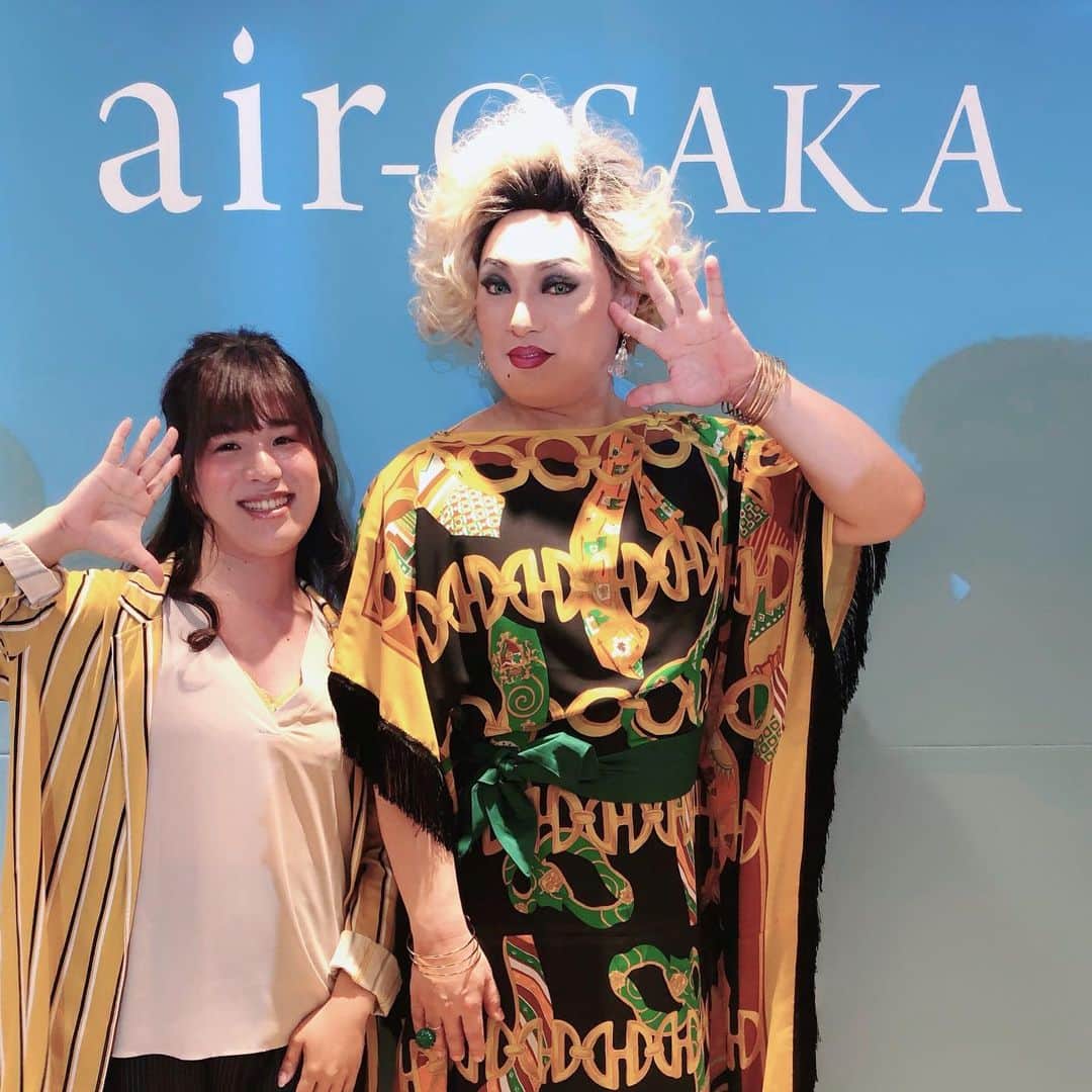 悠以さんのインスタグラム写真 - (悠以Instagram)「#ナジャグランディーバ さんの#トークショー #司会 させていただきました！ @air___osaka @nadja_grandiva」5月26日 16時41分 - yui.yuicomp
