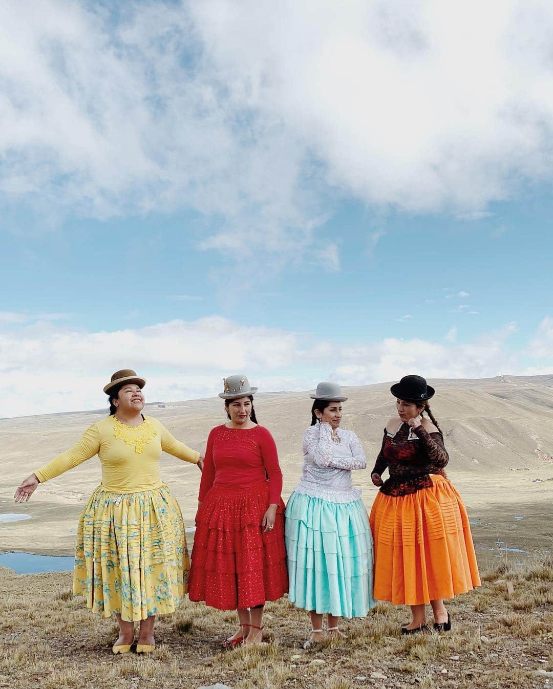 appleさんのインスタグラム写真 - (appleInstagram)「Commissioned by Apple. “At first, I was fascinated by the skill — seeing these indigenous women flying through the air, reclaiming the clothing their community was forced to wear as servants for Spanish occupiers. But then I saw it went beyond the ring. They’re fighting for their rights, for recognition, for equality. They’re fighting to put a meal on the table for their kids. They’re fighting for their lives.” #Cholitas #ShotoniPhone by Luisa D. @luisadorr Check Stories and IGTV for more.」5月27日 2時54分 - apple