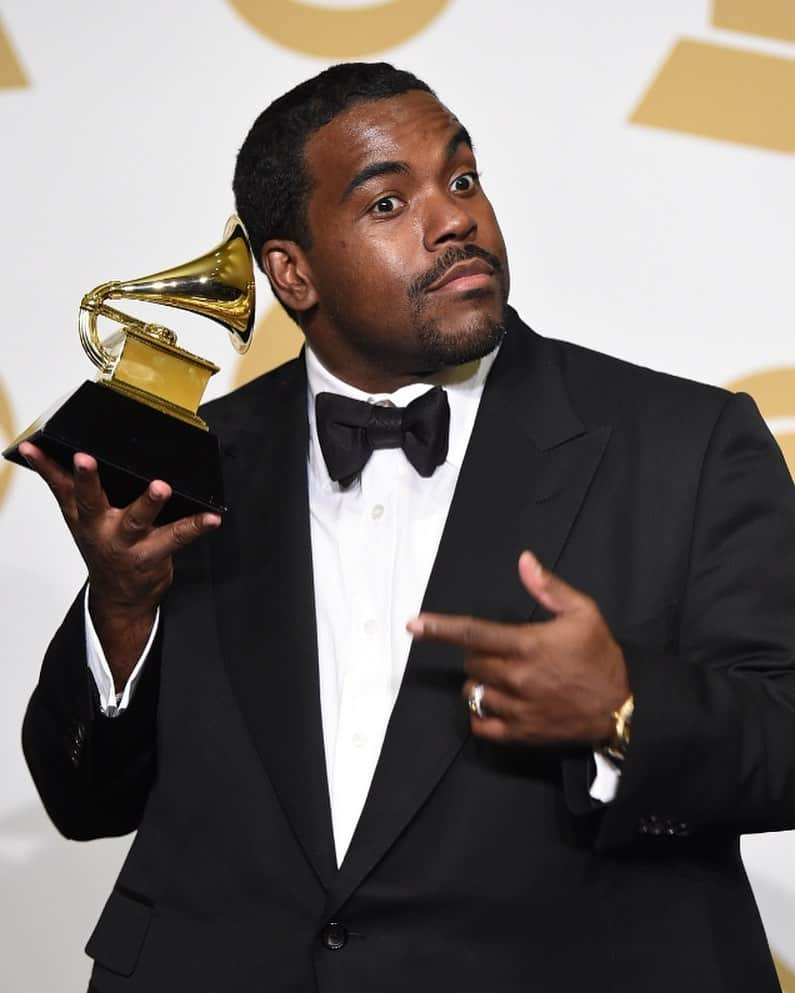 The GRAMMYsさんのインスタグラム写真 - (The GRAMMYsInstagram)「"No one knows what a hit is until it happens...I truly believe that if is meant to be, its meant to be." - @rodneyjerkins, GRAMMY-winning #producer and #PandEWing member.」5月27日 3時37分 - recordingacademy