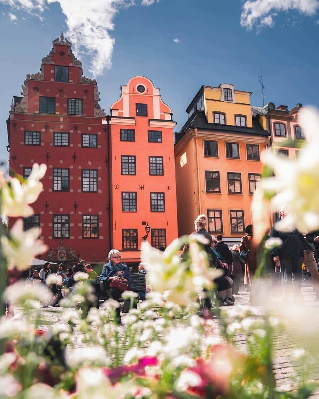 Travel + Leisureさんのインスタグラム写真 - (Travel + LeisureInstagram)「This city has modern art, cutting-edge design, and noteworthy architecture. Get our definitive Stockholm guide at the link in bio! #tlpicks courtesy of @erubes1」5月27日 3時50分 - travelandleisure