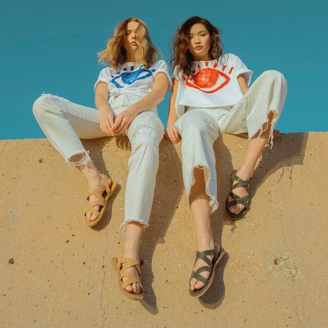 のインスタグラム：「Summer is calling. Strap in with the Sicily sandals.」