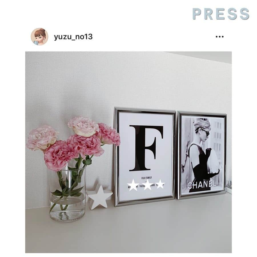 PRESSさんのインスタグラム写真 - (PRESSInstagram)「お部屋で過ごす時間を大切に🏠﻿ みなさんのオシャレなインテリア小物や家具を﻿ お部屋作りの参考にしてみて♡﻿ ﻿ PRESS official blogger ﻿ @sysysysy_0623 さんの素敵なお部屋の作り方は、﻿ ﻿ "大好きなものを集めただけなんです、﻿ 自分が思うままに"﻿ とのこと♡﻿ ﻿ —————————————————— ㅤ﻿﻿﻿﻿ ﻿﻿﻿﻿ お気に入りの写真に @pressblog #pressblog をㅤ﻿﻿﻿﻿ タグ🏷して投稿してください♡﻿﻿﻿﻿ PRESS公式アカウントでㅤ﻿﻿﻿﻿ あなたのアカウントをご紹介致します! ㅤ﻿﻿﻿﻿ ㅤ﻿﻿﻿﻿ ——————————————————﻿﻿﻿﻿ ﻿﻿﻿ ——————————————————﻿﻿ #ベッド #ドレッサー#鏡#ミラーセルフィー#お部屋#雑貨#インテリア #インテリア雑貨 #インテリアデザイン #インテリア小物 #インテリア部 #ハート型#ハート#ガーリー#部屋の模様替え #部屋#部屋作り #ハートの鏡 #インスタ映え#インテリア大好き #雑貨好き #小物 #お部屋紹介 #マイルーム #ベッドルーム #pressblog﻿ ﻿」5月26日 19時13分 - press.inc