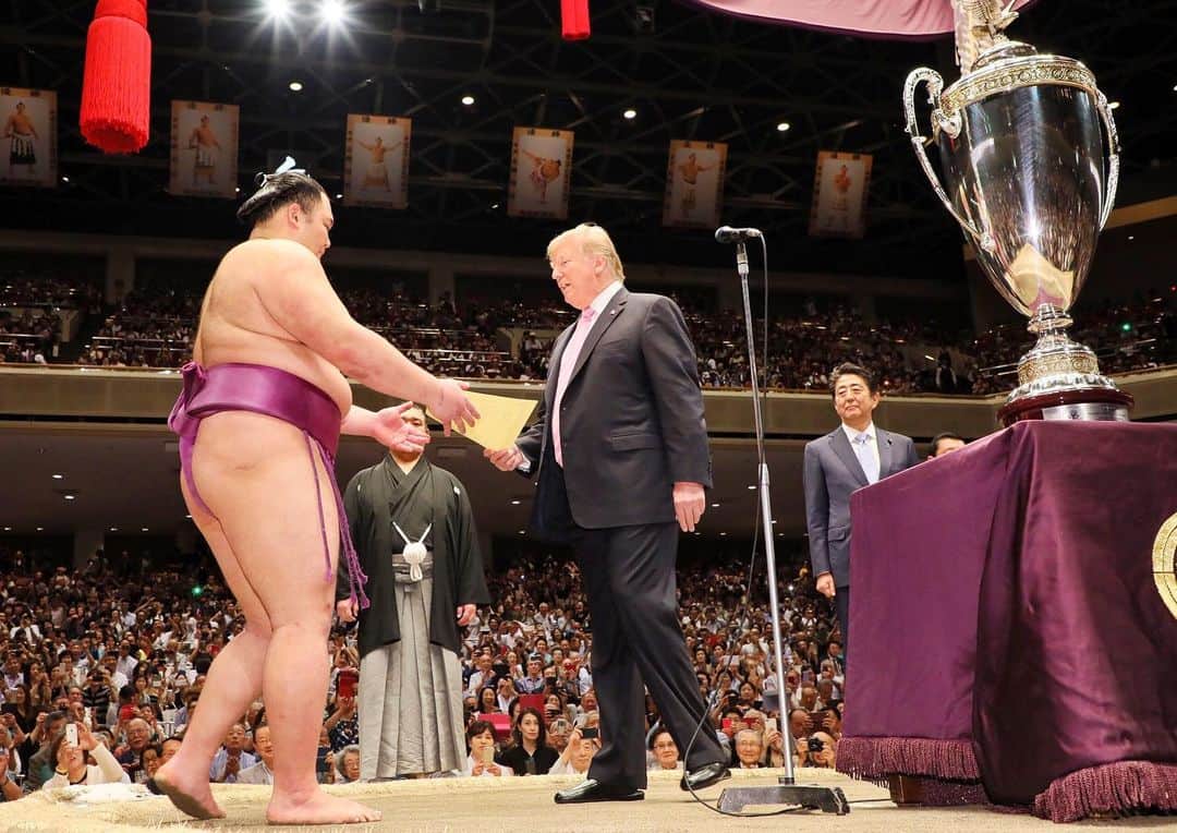 首相官邸のインスタグラム