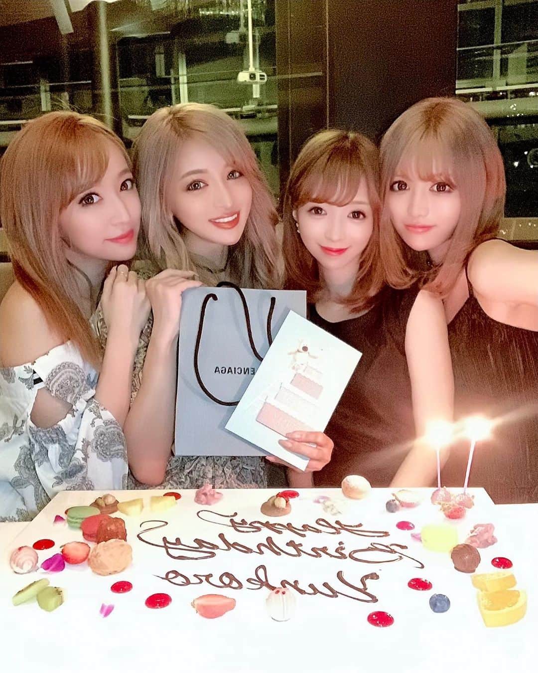 八鍬里美のグルメインスタ