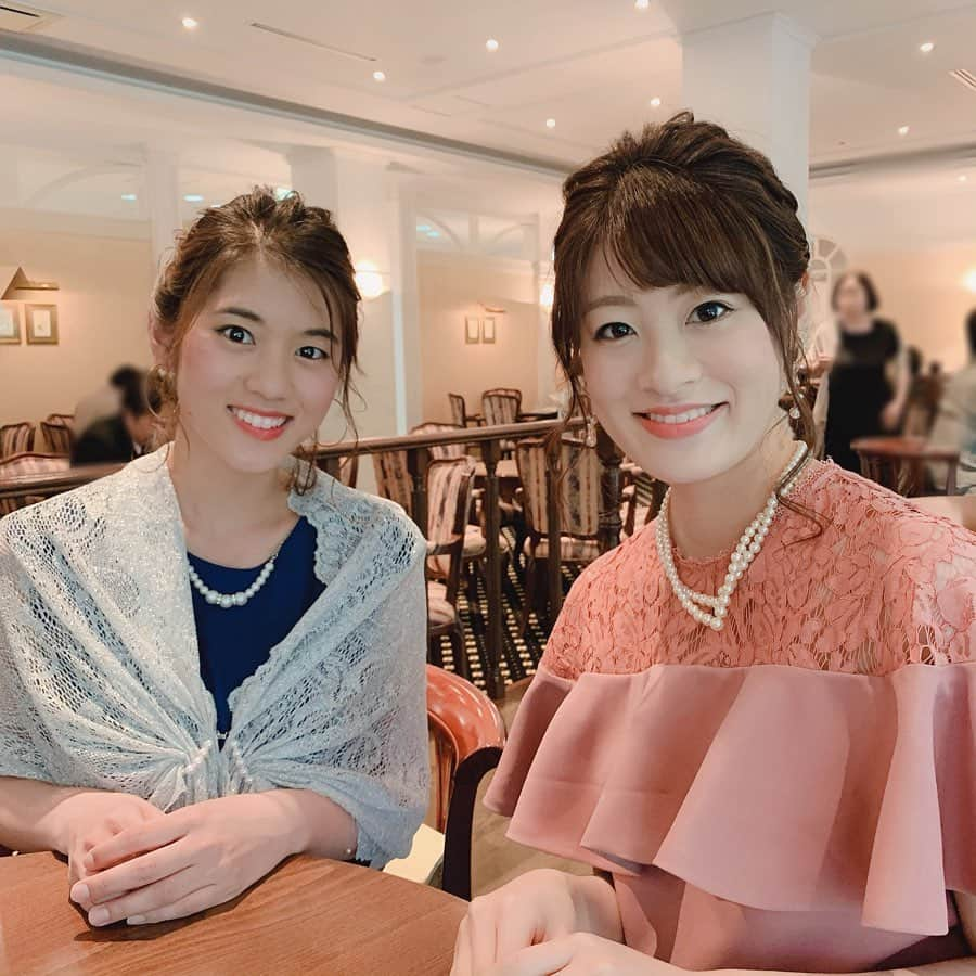 小宮山瑞季さんのインスタグラム写真 - (小宮山瑞季Instagram)「👰💍Happy wedding✨💕 会社の先輩の結婚式に行ってきました🎶 サプライズがいっぱいの素敵な式でした🌼*･ おめでとうございます！ ・ 少し早めに着いたので、パンケーキも食べました🐻💕 パンケーキを前ににやにやしちゃいました！(笑)この顔。(笑) ・ #結婚式 #wedding #happy #お祝い #おめでとう #結婚 #素敵 #サプライズ #surprise #幸せ #おすそ分け #頂きました #ありがとう #thankyou #末永くお幸せに #ドレス #dress #前髪 #切りました #cut #パンケーキ #gram #パンケーキ食べたい #長野放送 #アナウンサー #汾陽美樹 #小宮山瑞季」5月26日 19時48分 - komiyama_mizuki