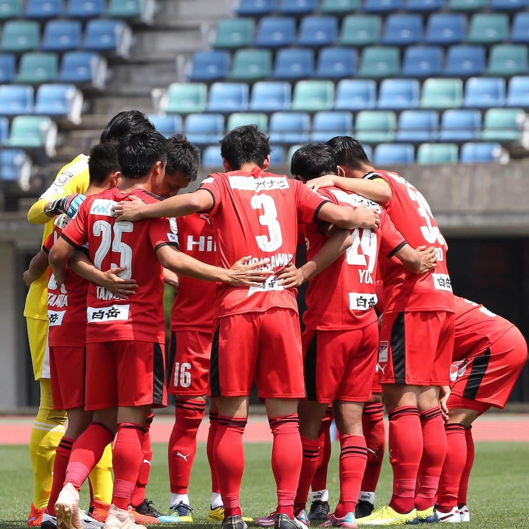 ROASSO KUMAMOTOさんのインスタグラム写真 - (ROASSO KUMAMOTOInstagram)「2019.5.26 天皇杯1回戦 #ロアッソ熊本 2-0 #ヴェルスパ大分 #高瀬優孝 選手 #小谷祐喜 選手のゴールで勝利し、2回戦へ。 暑い中、ご声援ありがとうございました！ #公式戦6連勝 #我心勝鍛 #2019年 #1年でJ2復帰 #ロアッソくん #絆180万馬力  #HIKARI #カモンロッソ #熊本 #roasso #kumamoto #えがお健康スタジアム #stadium #サッカー #soccer #football #サポーター #ロアッソファミリー #感謝 #令和」5月26日 20時24分 - roassokumamoto_official