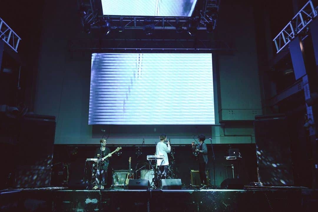 カフカさんのインスタグラム写真 - (カフカInstagram)「‪𝐾‌𝐹‌𝐾 ‬﻿ ‪Last Live ﻿ "We are KFK from Tokyo Setagaya"﻿ ‪at WOMB shibuya﻿ 2019.4.26﻿ ﻿ ‪photo by kazuki sano﻿ @kazukisano0214」5月26日 20時52分 - wearekfk